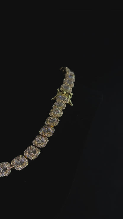 ZIRCON NECKLACE